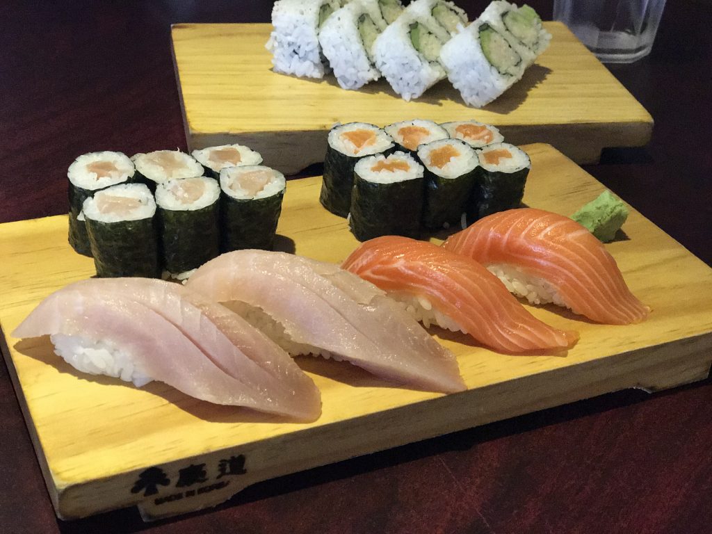 Sushi & Roll